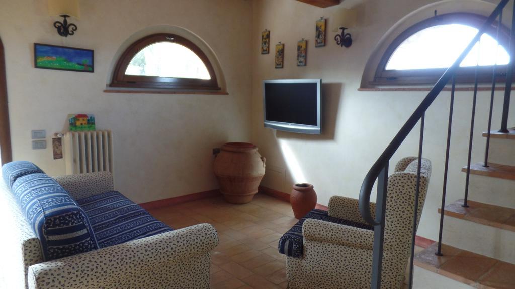 Il Fienile Holiday Home Le Fornacette Extérieur photo